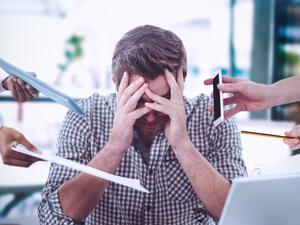 عدم مقارنة نفسك بما تراه على مواقع التواصل الاجتماعي لأنّها قد تكون صوراً مركبة لا صحّة لها