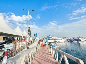 شركة أبوظبي الوطنية للمعارض 