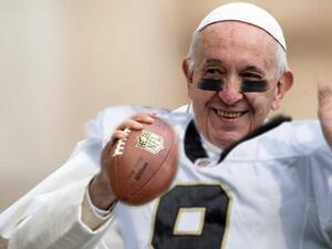 Pope Francis has signed with the New Orleans Saints  (Twitter)