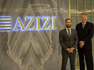 فرهاد عزيزي، الرئيس التنفيذي لشركة عزيزي للتطوير العقاري , ميكا تويفولا، المدير المالي لشركة عزيزي للتطوير العقاري