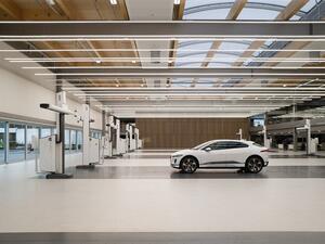 المركز الجديد يجمع عمليات تصميم السيارات والهندسة ومشتريات الإنتاج تحت سقف واحد لأول مرة، ما يزيد من التعاون والابتكار