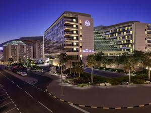  Oryx Rotana Exterior