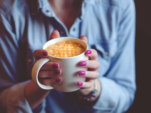 لاتيه جوز الهند والقرفة