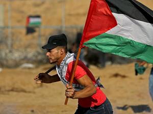  الجنود الإسرائيليين فتحوا نيران أسلحتهم صوب عشرات المواطنين