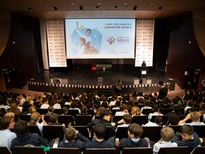 أعلنت شركة سامسونج الخليج للإلكترونيات، اليوم، عن إطلاق برنامج Samsung Solve For Tomorrow الأول من نوعه في دولة الإمارات العربية المتحدة وذلك بالتعاون مع أكاديمية جيمس العالمية. 