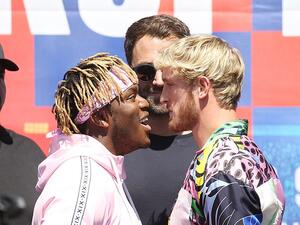 In a closely-fought contest which saw both fighters hit the canvas