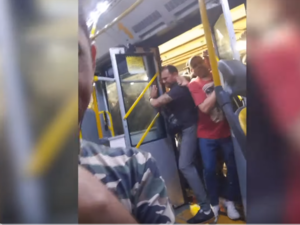 Telemarketer Daniel Da Paixao, 26, from Rio de Janeiro, was travelling to work on the subway recently when he witnessed the jaw-dropping scene. (Video Screenshot/ YouTube)