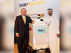  FedEx Express Welcomes Dubai Airports to Customer Advisory Board for Roxo the FedEx Sameday Bot