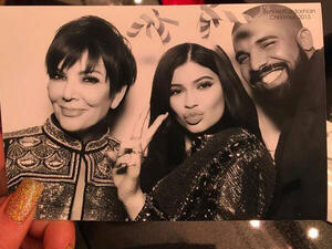 Drake looked pretty comfortable with Kris Jenner and 18-year-old Kylie! ((c) Instagram)