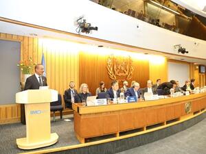 الهيئة الاتحادية للمواصلات البرية والبحرية تناقش أبرز تحديات القطاع البحري المستقبلية وسبل معالجتها 