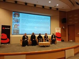 ريد هات تنظم جولة في جامعات الإمارات لتثقيف الطالبات حول أهمية البرمجيات مفتوحة المصدر