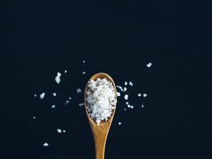 ما تفسير الحلم بالملح وتذوقه في المنام؟