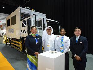 توظف دناتا 950 شخصاً متخصصاً كما تدير مرافق مخصصة وتستخدم معدات حديثة لتقديم أفضل خدمة مطار لأصحاب الهمم.