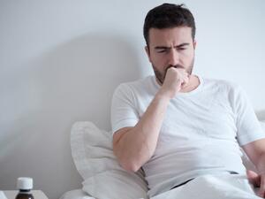 يحتوي العسل بشكل طبيعي على بروتين (ديفينسن) والذي يحارب البكتيريا ويدعم نظام المناعة