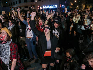 يطالب الحراك الاحتجاجي بحكومة اختصاصيين مستقلين بعيدا من الطبقة السياسية الحالية