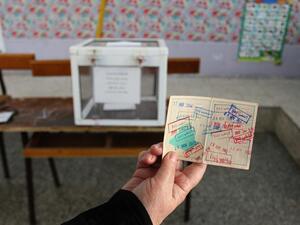Algerians cast their votes during the presidential election on December 12, 2019 at a polling station in Algiers. Five candidates are running in Algeria's presidential election to replace ousted Algerian president Abdelaziz Bouteflika. (AFP/ File Photo)