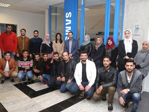 Samsung Levant Trains Ministry of Youth Volunteers in Solve for Tomorrow Contest