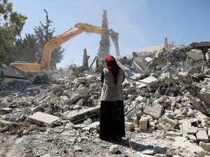 Two Palestinian families demolished their own homes in occupied East Jerusalem (Twitter) 