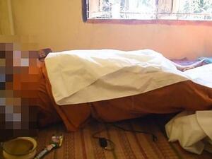 Buddhist monk is electrocuted while playing on a mobile phone (Twitter)