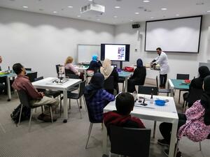 مكتبة قطر الوطنية تُسلّط الضوء على فن تجليد الكتب خلال ورشة عمل متخصصة