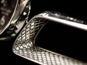 The New Flying Spur in Detail: The Story of Diamond Knurling