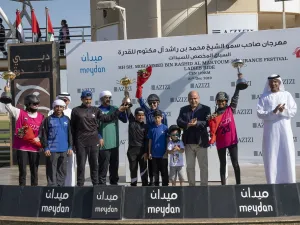 Mr Mirwais Azizi, Founder and Chairman of Azizi Developments, bestowed awards upon the ‘Endurance Ride for Ladies’ champions 