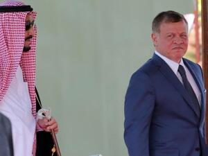 Saudi Arabia’s King Salman and Jordanian King Abdullah II, Amman on March 27, 2017 (AFP Photo/Khalil Mazraawi)