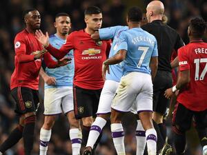 مباراة مثيرة بين الغريمين