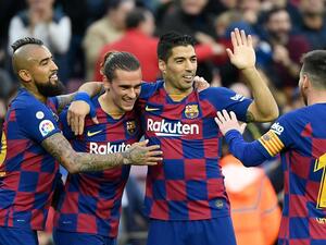 برشلونة يسحق آلافيس