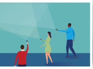 في الشرق الأوسط، يثق74% من البالغين بالشركات الحاضرة في السوق لفترة طويلة أكثر من الشركات حديثة العهد، وتشير النسبة المئوية نفسها إلى أن الطريق الأقصر لنيل ثقتهم يأتي عبر التميز في خدمة العملاء 