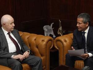 أبوغزاله يستقبل السفير المكسيكي ويبحثان طرح أجهزة TAGTech في أمريكا اللاتينية