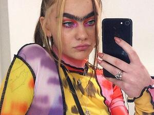 Bring on the brows! Sarah Marie Clarke from Copenhagen, Denmark, used to pluck her eyebrows at least once a week, but in March of 2019, she gave up the tweezers for good (dailymail)