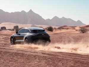 العلامة البريطانية الفاخرة تعود إلى المملكة بمجموعة كاملة من الطرازات المصنعة ضمن خطتها القرن الثاني