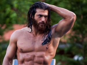 Yaman's picture shocked his fans (source: @canyaman Instagram)