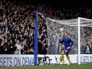 باركلي يحتفل بهدفه