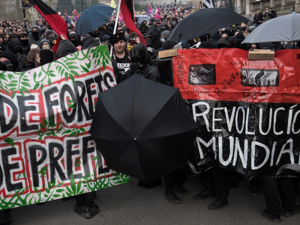 French PM Proposes A 'Constructive And Responsible Compromise' To Unions