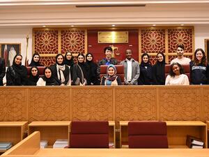 طلاب جورجتاون في قطر يكتسبون رؤية عميقة للنظام القانوني بزيارة محكمة قطر الدولية