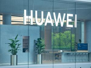 بدأت شركة هواوي تجربتها في جميع السيناريوهات من خلال تقديم مجموعة من المنتجات الجديدة التي تشمل فئات متعددة، بما في ذلك الأجهزة اللوحية وأجهزة الكمبيوتر