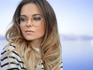 لماذا تنزعج بعد ارتداء النظارة الطبية لأول مرة؟