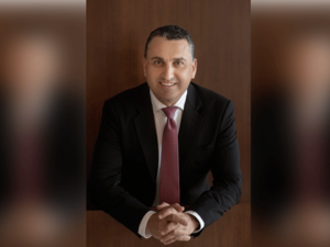 دو توفر لعملاء الدفع الآجل والمسبق تجربة اتصال رقمية سلسة عبر اعتماد خدمات منصة Apple Pay للدفع بدون تماس