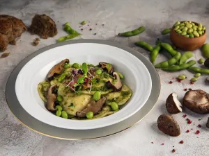 Emirates Celebrates Veganuary by Adding Plant-Based Options to Its January Menus