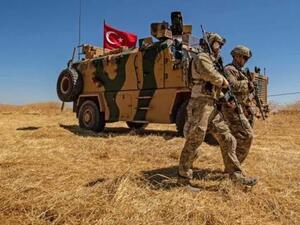  أعلنت وزارة الدفاع التركية مصرع 4 جنود أتراك، وإصابة 9 آخرين