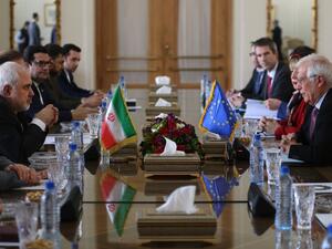 Iran's Foreign Minister Mohammad Javad Zarif (L) meets with European Union High Representative for Foreign Affairs and Security Policy Josep Borrell (R) in the capital Tehran on February 3, 2020 . ATTA KENARE / AFP