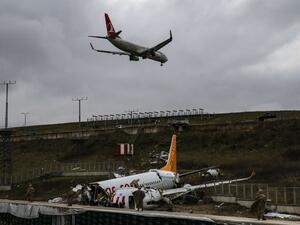 Pegasus Airline passenger jet skidded off a runway, killing three people and injuring 180 others (Twitter)