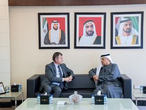 معالي عبيد حميد الطاير يلتقي مع سعادة سفير الاتحاد الأوروبي لدى الدولة