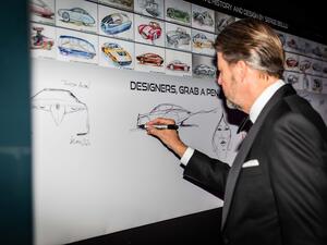 Bentley EXP 100 GT تفوز بلقب ‘أجمل سيارة نموذجية للعام’ في ‘المهرجان الدولي للسيارات’ الراقي بفرنسا