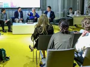Sporting Experts Discuss Influence of Football in Politics and Society at Qatar National Library 