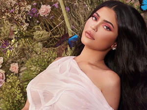 The Kylie Skin mogul sported a flawless complexion, and a nude lip. 