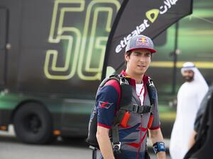 لقد كانت ثقة داني رومان في "اتصالات" في مكانها، حيث نجحت شبكة الجيل الخامس في إتمام عملية التحميل خلال 30 ثانية بعد أن قفز من الطائرة ووصوله إلى العلو المطلوب