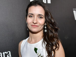 Al-Kataeb wasn't the only celebrity to use her gown as a political statement